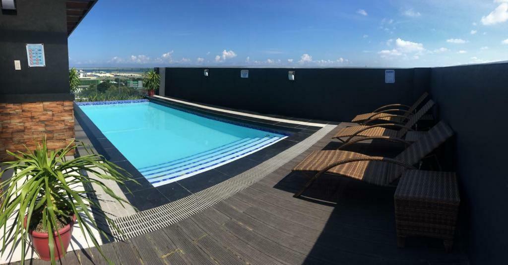 Simply Comfy 916 Appartement Bacolod Buitenkant foto