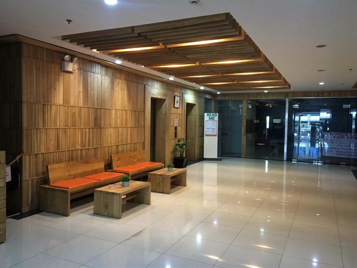 Simply Comfy 916 Appartement Bacolod Buitenkant foto